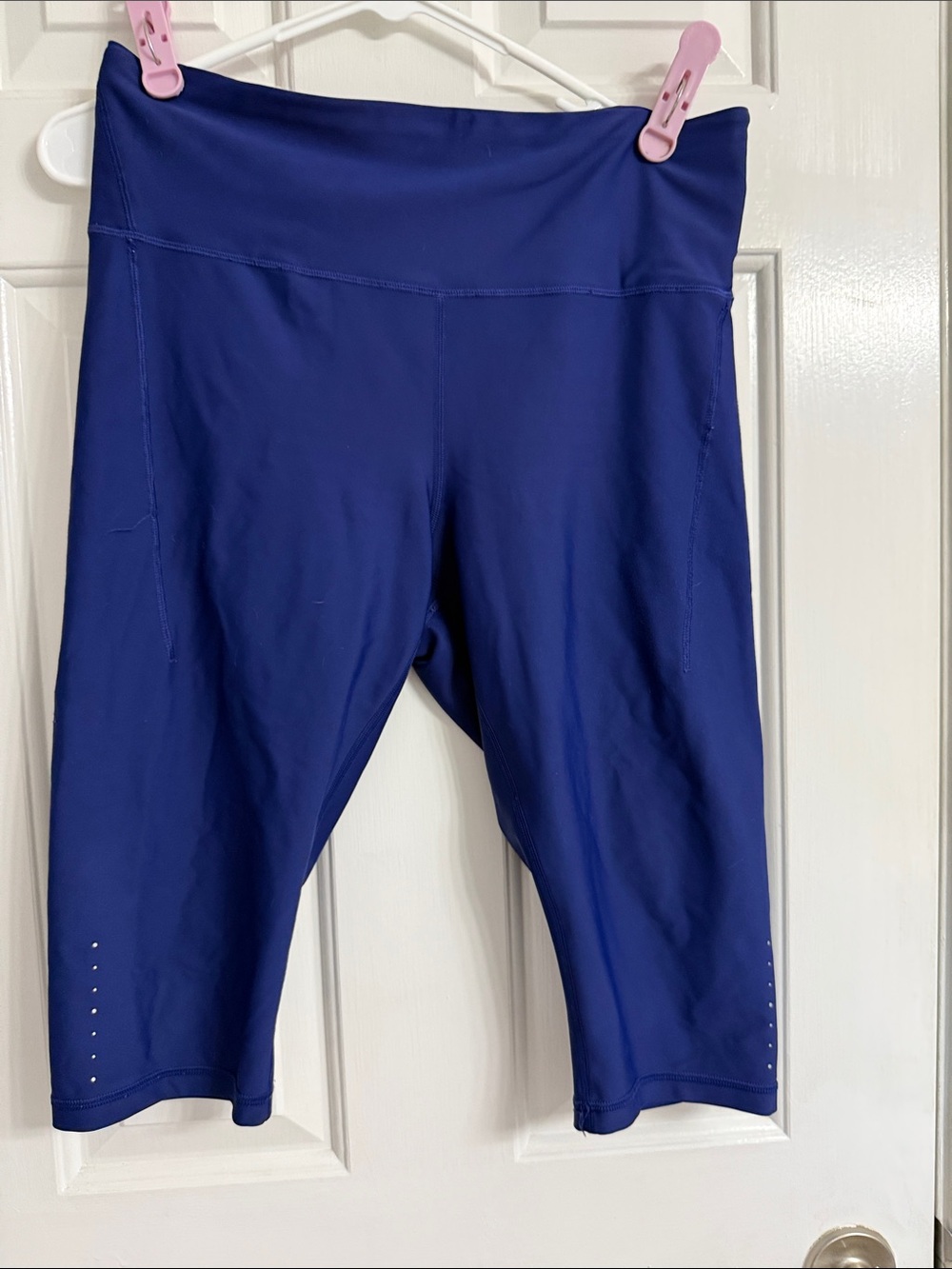 Athleta PaceSetter Crop Leggings in Royal Blue